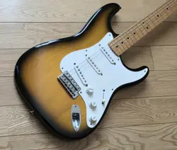 FENDER AMERICAN VINTAGE '57 STRATOCASTER