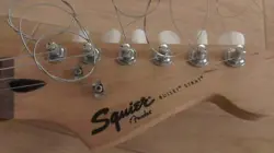 FENDER/STRAT