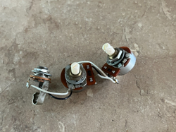 FENDER PRECISION MUSTANG