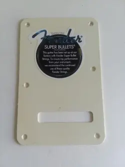 FENDER STRAT BACKPLATE