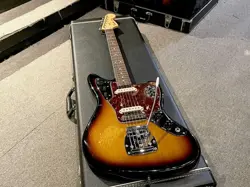 FENDER AMERICAN VINTAGE 1962 JAGUAR 3 TONE SUNBURST USA 2000 BODY 2006 NECK