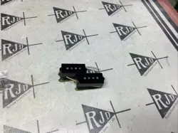 GUITAR PICKUP STRING