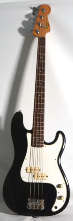 FENDER GREAT CONDITION.