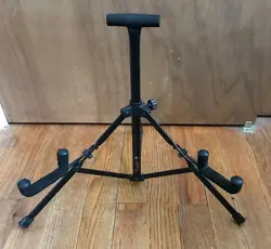 FENDER 14 INCH METAL GUITAR STAND, BLACK