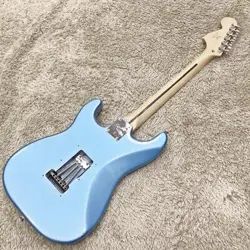 STRATOCASTER LPB LAKE