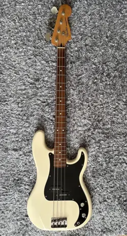 FENDER JAPAN PRECISION