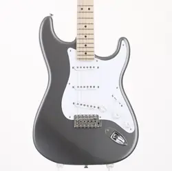 SIGNATURE STRAT PEWTER