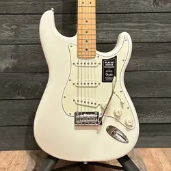 FENDER PLAYER SERIES STRATOCASTER MIM ELECTRIC GUITAR WHITE