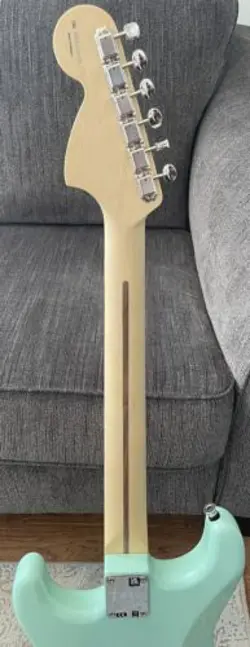 FENDER LIMITED EDITION TOM DELONGE STRATOCASTER SURF GREEN W/ GIG BAG (MINT)