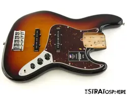 FENDER AMERICAN PROFESSIONAL II JAZZ V 5 STRING BASS LOADED BODY SUNBURST
