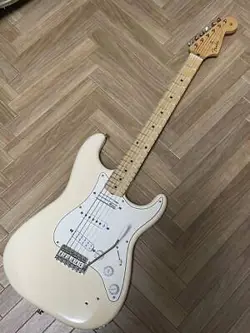 SUSTAINER STRATOCASTER MN