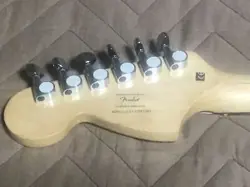 STRATOCASTER FENDER WITH