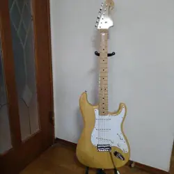 FENDER JAPAN STRATOCASTER ST71/ASH