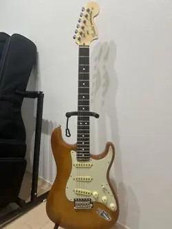 FENDER AMERICAN PERFORMER STRATCASTER