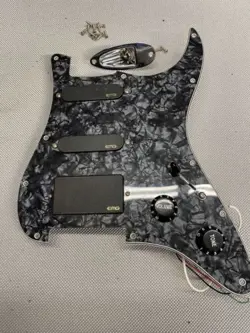 FENDER STRATOCASTER STEVE LUKATHER EMG LOADED PICKGUARD