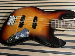 JAZZ BASS NON-FRETLESS