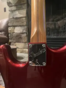 USA FENDER AMERICAN PROFESSIONAL STRATOCASTER ELECTRIC GUITAR COLA RED