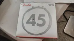 FENDER 073-9050-403