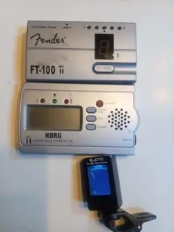 8TH ANNIVERSARY GUITAR