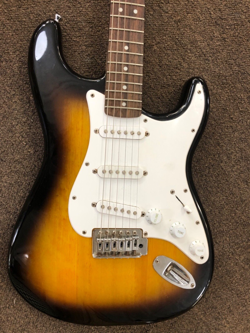 SQUIER BY FENDER AFFINTY SUNBURST STRAT ELECTRIC GUITAR - USED