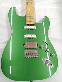 FENDER AERODYNE SPECIAL STRATOCASTER USED BASSWOOD BODY MAPLE NECK W/SOFT CASE