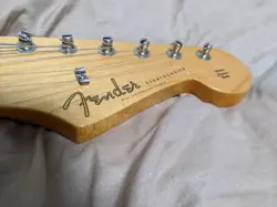 STRATOCASTER FENDER JAPAN