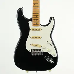 FENDER JAPAN ST57-500 BLACK USED BASSWOOD BODY MAPLE FINGERBOARD W/SOFT CASE
