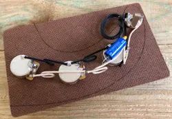 CAPACITOR GAVITT CLOTH