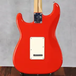 FENDER PLAYER II STRATOCASTER HSS ROSEWOOD FINGERBOARD CORAL RED