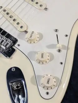 PROFESSIONAL STRATOCASTER -OLYMPIC