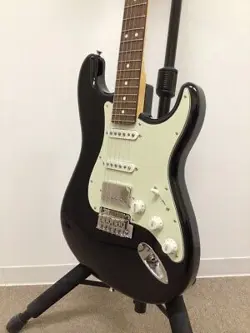 FENDER 2024 COLLECTION  MADE IN JAPAN HYBRID II STRATOCASTER HSS   BLACK