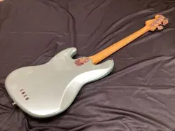 PROFFESIONALII JAZZ BASS/MYSTIC