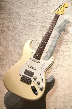 FENDER 2024 COLLECTION MADE IN JAPAN HYBRID II STRATOCASTER HSS  OLYMPIC PEARL