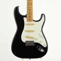 FENDER JAPAN ST57-500 BLACK (1990S)