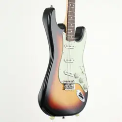 FENDER TRADITIONAL 60S STRATOCASTER 3-COLOR SUNBURST (2023)