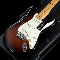 FENDER AMERICAN PROFESSIONAL II STRATOCASTER 2-COLOR SUNBURST