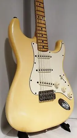 FENDER USA 1976 STRATOCASTER ELECTRIC GUITAR SAFE DELIVERY FROM JAPAN 008623K