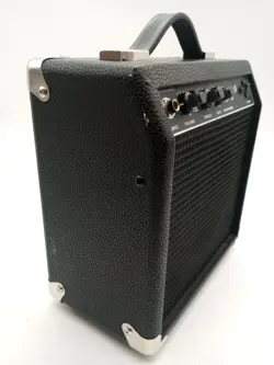 FENDER SQUIER SP-10 PORTABLE AMPLIFIER 22W 120V-60HZ ELECTRIC GUITAR AMPLIFIER