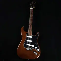 STRATOCASTER WALNUT LIMITED