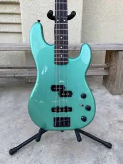 FENDER JAZZ BASS SPECIAL