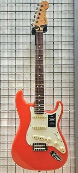 FENDER PLAYER II STRATOCASTER SLAB ROSEWOOD FINGERBOARD   CORAL RED