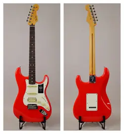 FENDER PLAYER II STRATOCASTER HSS (CORAL RED)