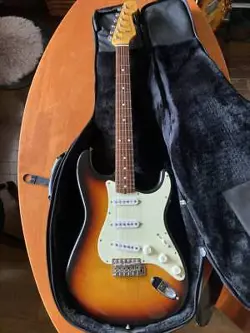 FENDER JAPAN ST62-105DMC