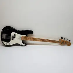 FENDER BLACK PRECISION