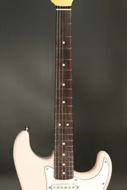 FENDER FSR COLLECTION 2024 TRADITIONAL LATE 60S STRATOCASTER ROSEWOOD SHELL PI