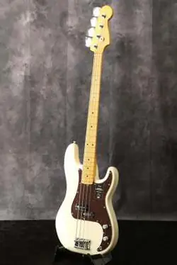 FENDER AMERICAN PROFESSIONAL II PRECISION BASS   OLYMPIC WHITE