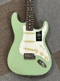 FENDER  PLAYER II STRATOCASTER  ROSEWOOD FINGERBOARD  BIRCH GREEN