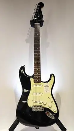 FENDER 2023 COLLECTION MADE IN JAPAN TRADITIONAL 60S STRATOCASTER BLACK    3.2