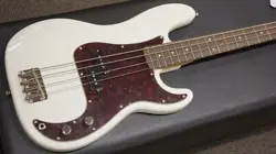 SQUIER BY FENDER CLASSIC VIBE '60S PRECISION BASS OWT ELECTRIC BASS