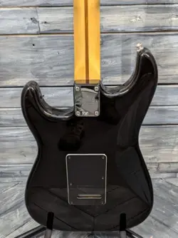 2017 STANDARD STRATOCASTER